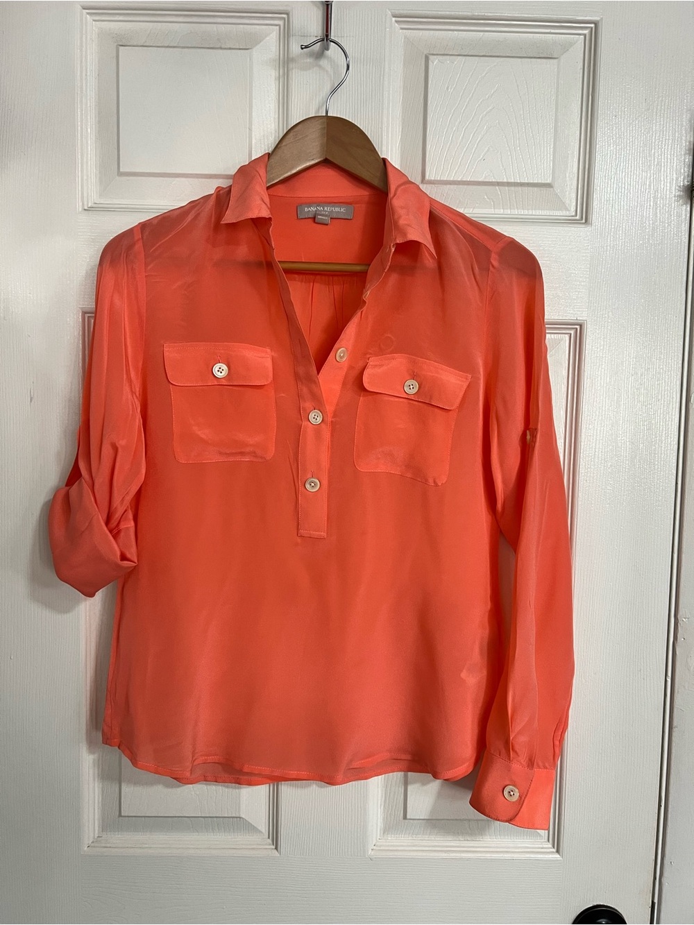 100% Silk Banana Republic Coral Button-Pocket Blouse
